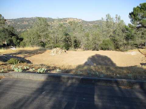 42112 Colt Way, Coarsegold, CA 93614