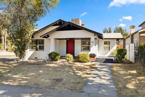 603 Mildreda Avenue E, Fresno, CA 93701