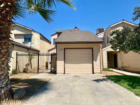 3582 Terrace Avenue W, Fresno, CA 93722