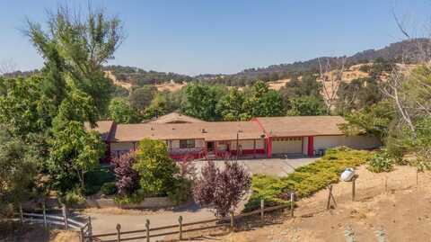 1351 Rector Lane, Squaw Valley, CA 93675