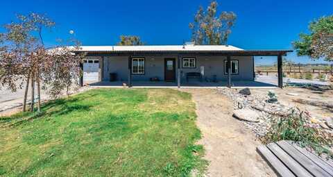 10449 24th Avenue, Lemoore, CA 93245