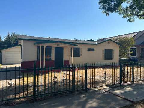 3750 Grant Avenue E, Fresno, CA 93702