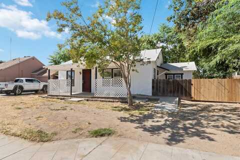 4139 Hedges Avenue E, Fresno, CA 93703