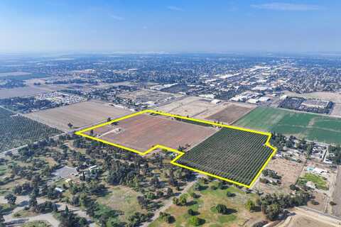 27274 Mooney Boulevard S, Visalia, CA 93277