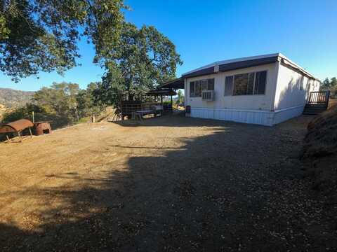 38630 Deerbrook Lane, Yokuts Valley, CA 93675