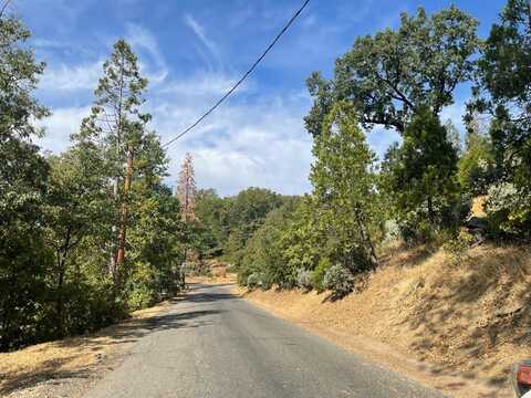 59479 Cascadel Dr., North Fork, CA 93643