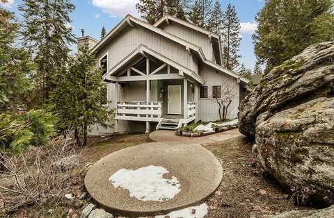 40780 Village Pass Lane, Shaver Lake, CA 93664