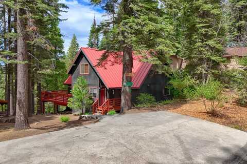 7413 Yosemite Park Way, Yosemite, CA 95389