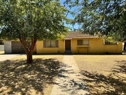 609 Carillo Avenue E, Fresno, CA 93725