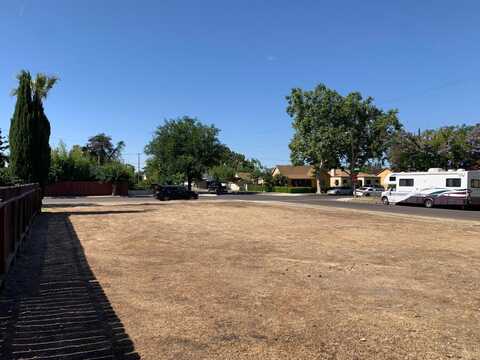 4705 Madison Ave Avenue E, Fresno, CA 93702