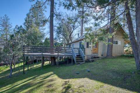 52815 Balsam Drive, Oakhurst, CA 93644