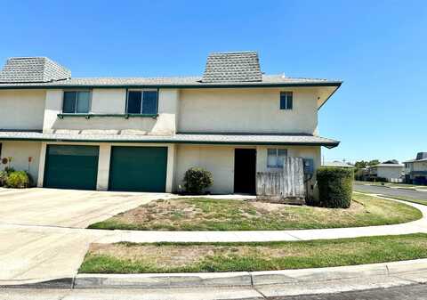 4854 Winery Circle N, Fresno, CA 93726