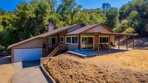 41243 Pamela Place, Oakhurst, CA 93644