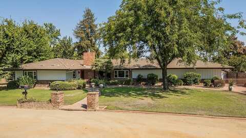 705 Alamos Avenue E, Fresno, CA 93704