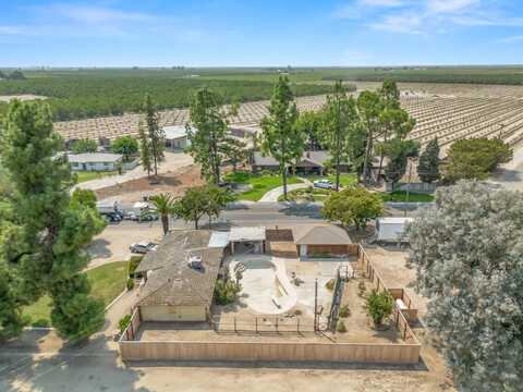 12515 Marks Avenue S, Caruthers, CA 93609