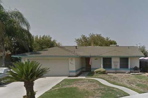 821 Nancy Way N, Dinuba, CA 93618