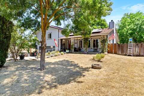 17049 Juanita Drive, Madera, CA 93636