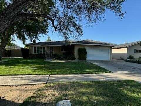 3465 Lansing Way E, Fresno, CA 93726