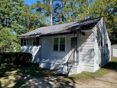 804 Saunders Street, Raeford, NC 28376