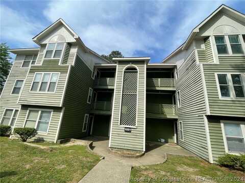 1021 Wood Creek Drive E, Fayetteville, NC 28314