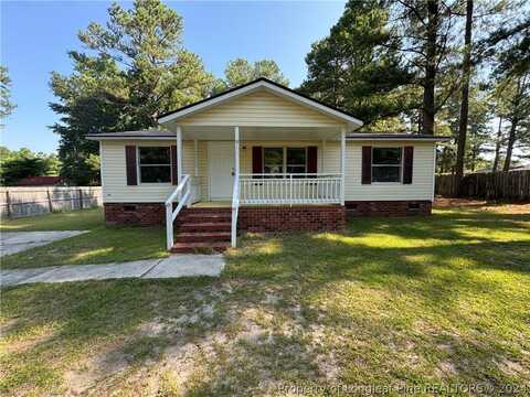 511 Inverary Drive, Raeford, NC 28376