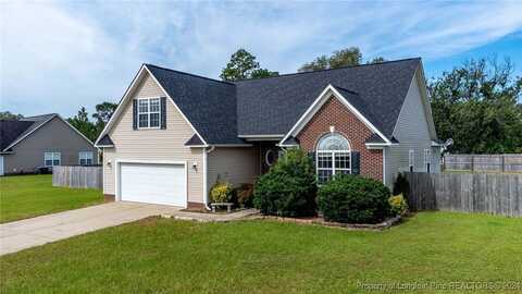 152 Wood Valley Lane, Raeford, NC 28376