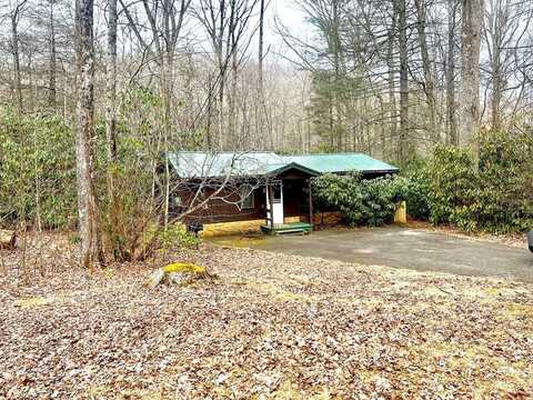 278 Twinbrook Ln, Maggie Valley, NC 28751