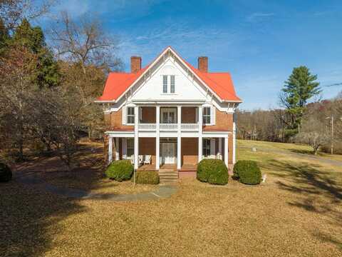 387 NE Main Street, Franklin, NC 28734