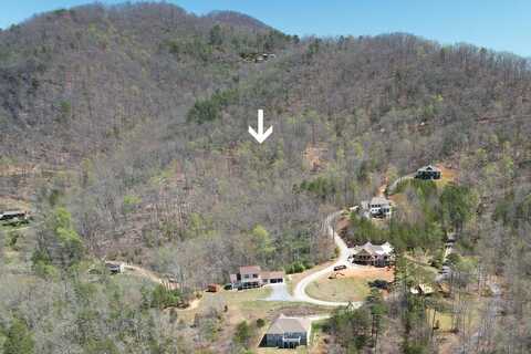 482 Butterfly Blvd, Franklin, NC 28734