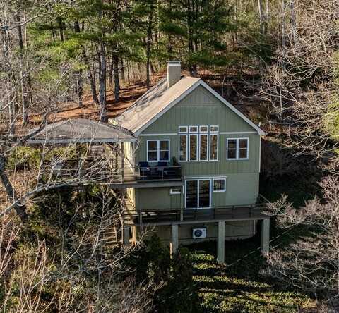 561 Deals Gap Rd, Robbinsville (Graham), NC 28771