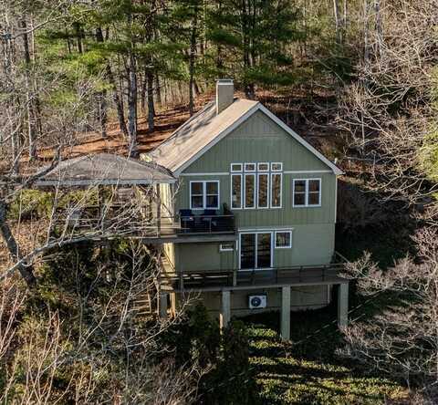 561 Deals Gap Rd, Robbinsville (Graham), NC 28771