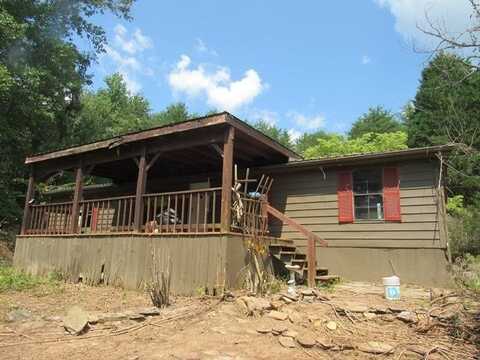 96 Glass Shanty Circle, Franklin, NC 28734