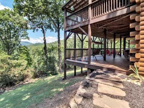 500 Beechwood Dr, Sylva, NC 28779
