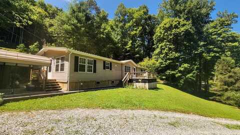 68 Hemlock Hollow Dr, Bryson City, NC 28713