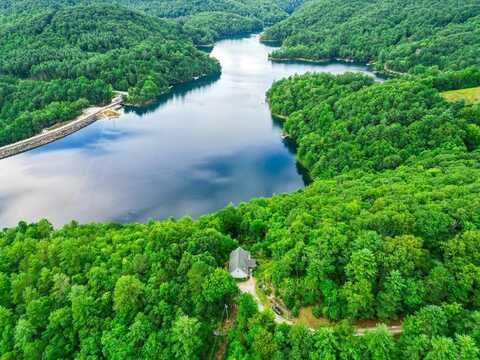 612 Old Home Place Rd, Tuckasegee, NC 28783