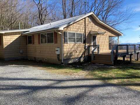 3264 Parris Branch Rd, Sylva, NC 28779