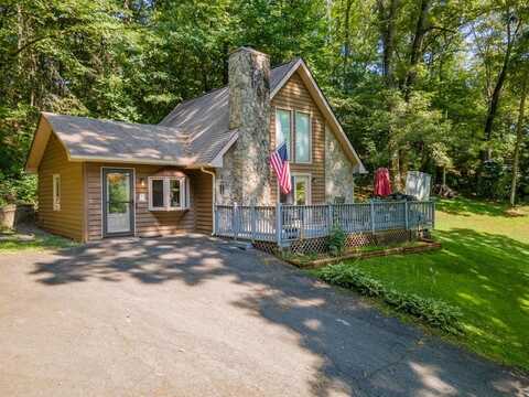 24 Old Thomas Road, Franklin, NC 28734