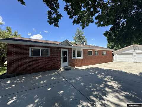 665 Cedar, Lander, WY 82520