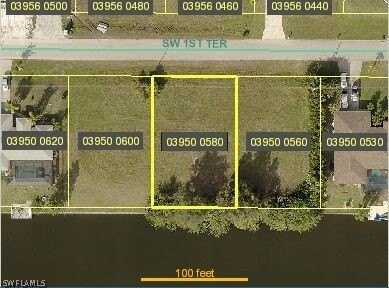 2716 SW 1st Terrace, Cape Coral, FL 33991