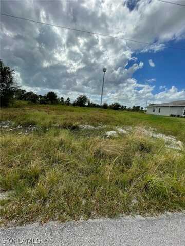 1122 Parnell Court, Lehigh Acres, FL 33974