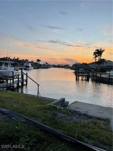 5354 Bayshore Avenue, Cape Coral, FL 33904