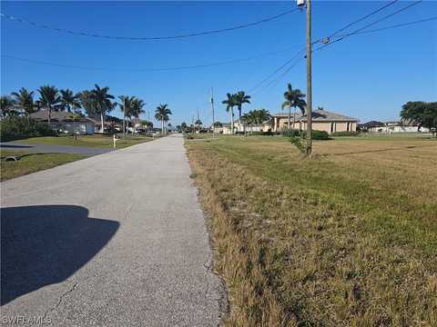 808 NW 37th Avenue, Cape Coral, FL 33993