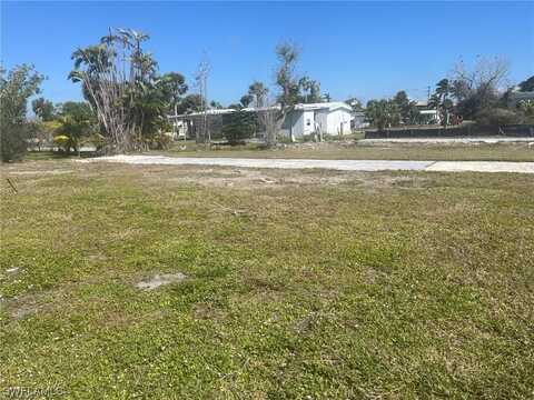 13670 Knot Drive, Fort Myers, FL 33908