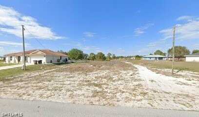 2700 40th Street SW, Lehigh Acres, FL 33976