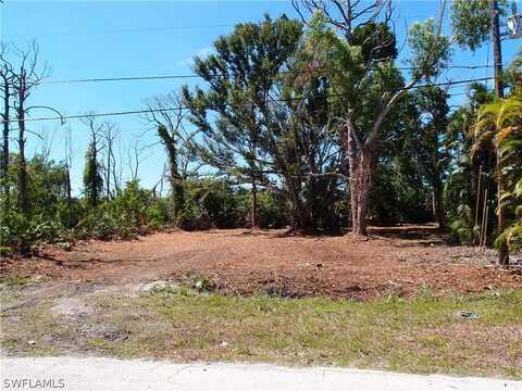 3916 Papaya Street, Saint James City, FL 33956