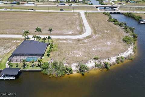 914 NW 32nd Place, Cape Coral, FL 33993