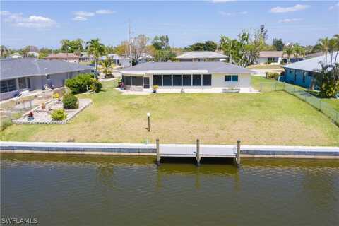 2524 Shelby Parkway, CAPE CORAL, FL 33904