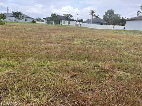 1909 NE 33rd Lane, Cape Coral, FL 33909