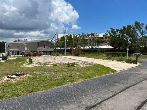 310 Rosa Lee Avenue, Fort Myers, FL 33908