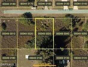 3913 19th Street SW, Lehigh Acres, FL 33976